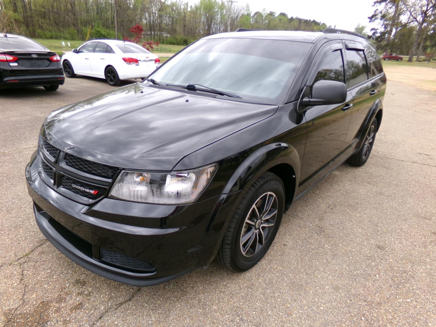 2018 Black /Black Dodge Journey SE (3C4PDCAB8JT) with an 2.4L engine, automatic transmission, located at 401 First NE, Bearden, AR, 71720, (870) 687-3414, 33.726528, -92.611519 - Photo#0